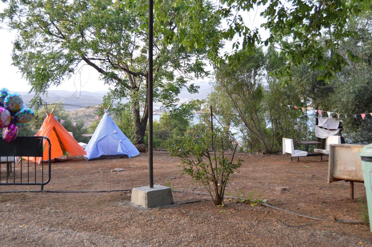 Camping La Brena Hotel Almodovar del Rio Luaran gambar